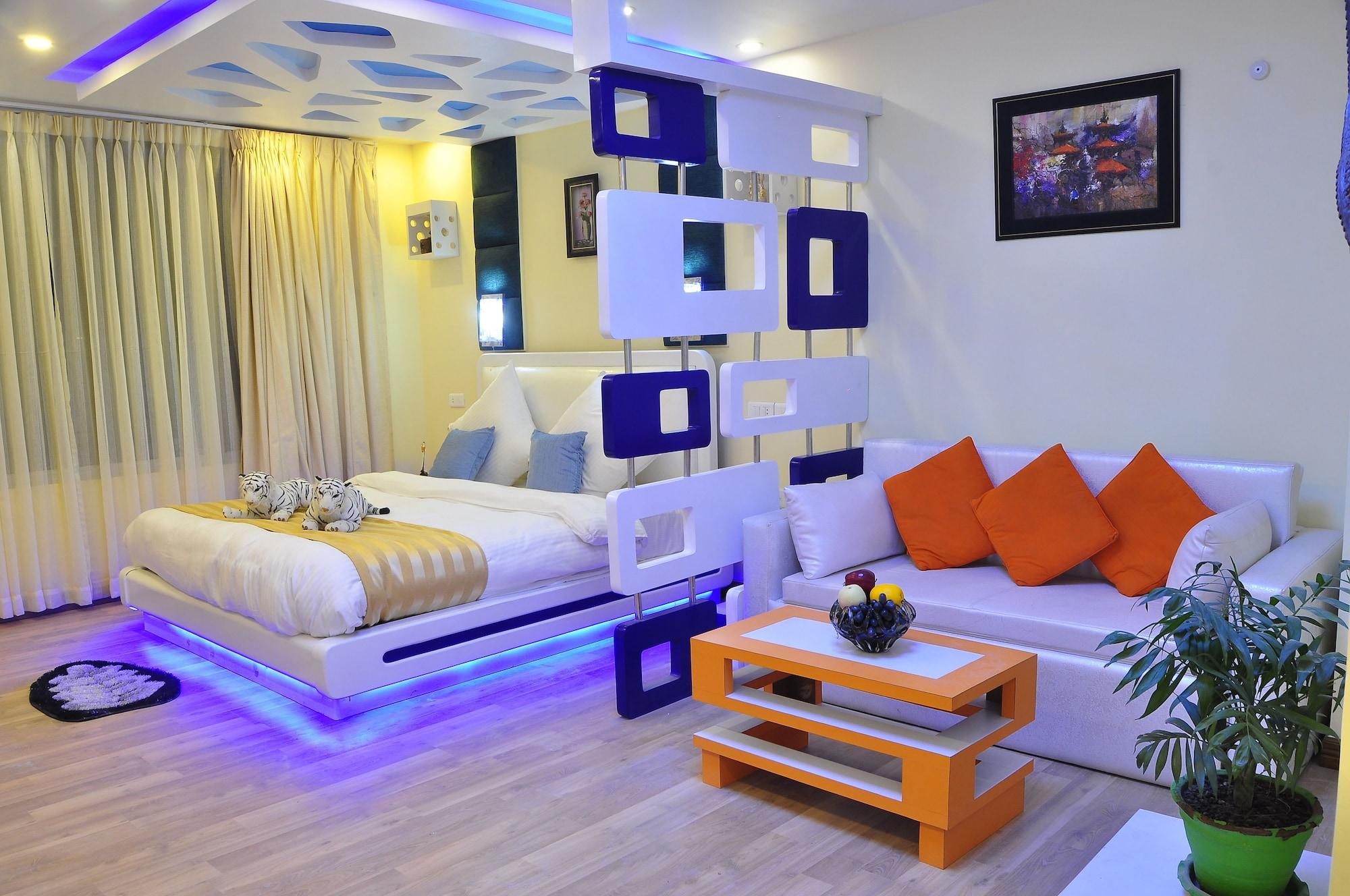 Royal Penguin Boutique Hotel & Spa Catmandu Exterior foto